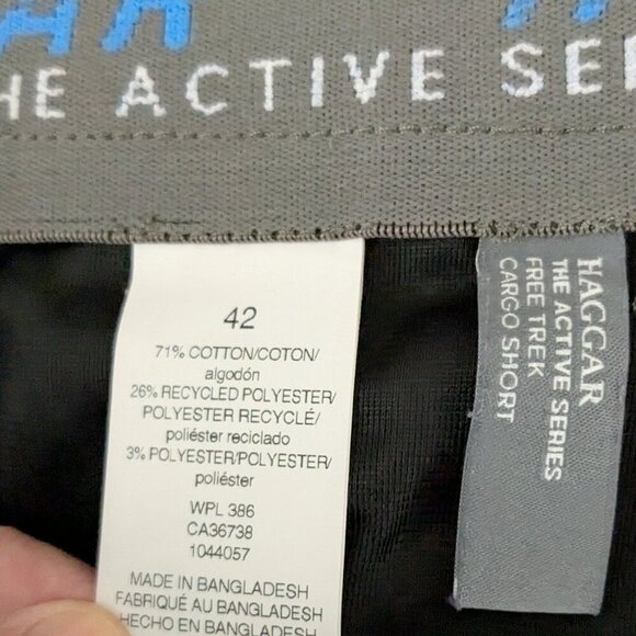 HAGGAR Active Series, Dark Gray Free Trek Cargo Shorts; Size 42 - Picture 4 of 5